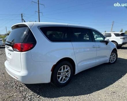 Крайслер Pacifica, об'ємом двигуна 3.6 л та пробігом 155 тис. км за 11000 $, фото 3 на Automoto.ua