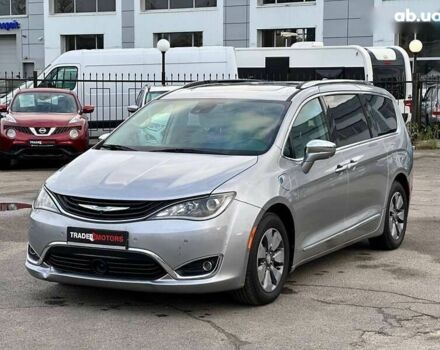 Крайслер Пасифик, объемом двигателя 0 л и пробегом 156 тыс. км за 22990 $, фото 5 на Automoto.ua