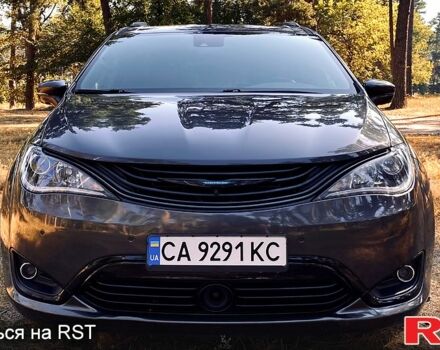 Крайслер Pacifica, об'ємом двигуна 3.6 л та пробігом 177 тис. км за 28000 $, фото 4 на Automoto.ua