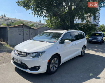 Крайслер Pacifica, об'ємом двигуна 3.6 л та пробігом 168 тис. км за 28900 $, фото 2 на Automoto.ua