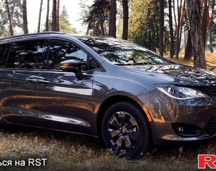 Крайслер Pacifica, об'ємом двигуна 3.6 л та пробігом 177 тис. км за 28000 $, фото 3 на Automoto.ua