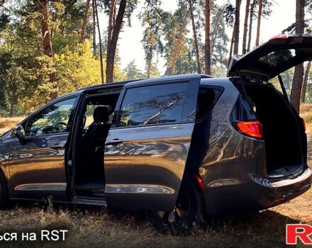 Крайслер Pacifica, об'ємом двигуна 3.6 л та пробігом 177 тис. км за 28000 $, фото 5 на Automoto.ua