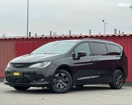 Крайслер Pacifica, об'ємом двигуна 0 л та пробігом 233 тис. км за 20350 $, фото 4 на Automoto.ua