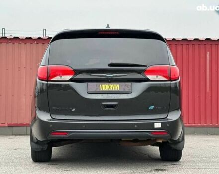 Крайслер Pacifica, об'ємом двигуна 0 л та пробігом 233 тис. км за 20350 $, фото 3 на Automoto.ua