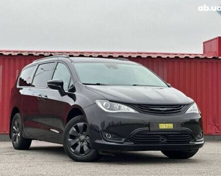 Крайслер Pacifica, об'ємом двигуна 0 л та пробігом 233 тис. км за 20350 $, фото 7 на Automoto.ua