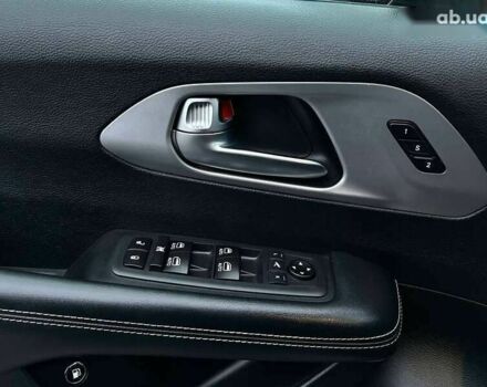 Крайслер Pacifica, об'ємом двигуна 0 л та пробігом 233 тис. км за 20350 $, фото 15 на Automoto.ua