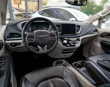 Крайслер Pacifica, об'ємом двигуна 3.6 л та пробігом 135 тис. км за 28000 $, фото 18 на Automoto.ua