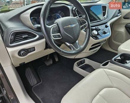 Крайслер Pacifica, об'ємом двигуна 3.6 л та пробігом 92 тис. км за 39900 $, фото 11 на Automoto.ua