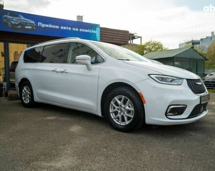 Крайслер Pacifica, об'ємом двигуна 3.6 л та пробігом 135 тис. км за 28000 $, фото 3 на Automoto.ua