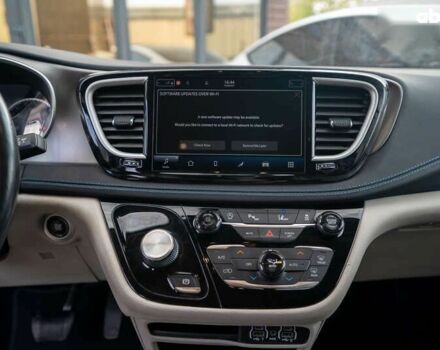 Крайслер Pacifica, об'ємом двигуна 3.6 л та пробігом 135 тис. км за 28000 $, фото 22 на Automoto.ua