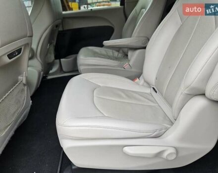 Крайслер Pacifica, об'ємом двигуна 3.6 л та пробігом 92 тис. км за 39900 $, фото 7 на Automoto.ua