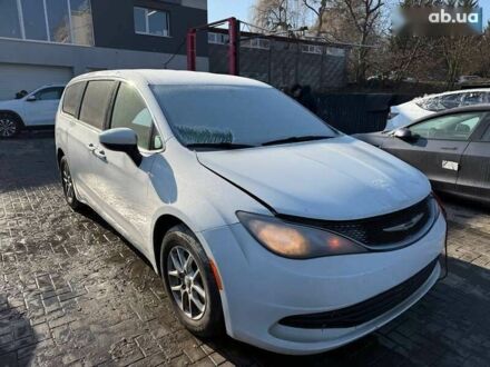 Крайслер Pacifica 2017 у Луцьку на Automoto.ua Крайслер Pacifica, об'ємом двигуна 3.6 л та пробігом 155 тис. км за 11500 $, фото 1 на Automoto.ua