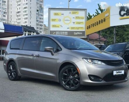 Крайслер Pacifica, об'ємом двигуна 3.6 л та пробігом 56 тис. км за 23444 $, фото 1 на Automoto.ua