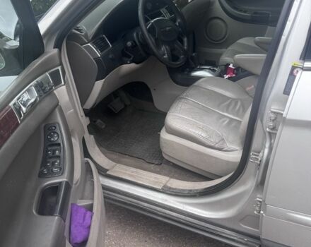 Крайслер Пасифик 2004 в Краматорске на Automoto.ua Серый Крайслер Пасифик, объемом двигателя 3.5 л и пробегом 430 тыс. км за 1500 $, фото 6 на Automoto.ua