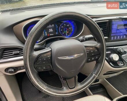 Сірий Крайслер Pacifica, об'ємом двигуна 3.6 л та пробігом 199 тис. км за 13400 $, фото 13 на Automoto.ua