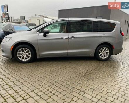 Сірий Крайслер Pacifica, об'ємом двигуна 3.6 л та пробігом 199 тис. км за 13400 $, фото 3 на Automoto.ua