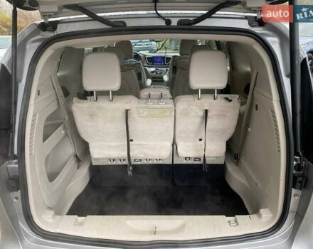 Сірий Крайслер Pacifica, об'ємом двигуна 3.6 л та пробігом 199 тис. км за 13400 $, фото 25 на Automoto.ua