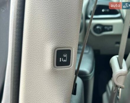 Серый Крайслер Пасифик, объемом двигателя 3.61 л и пробегом 156 тыс. км за 22990 $, фото 44 на Automoto.ua