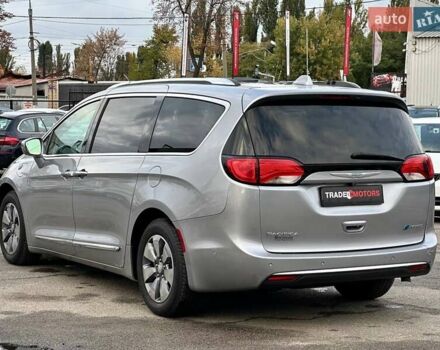 Серый Крайслер Пасифик, объемом двигателя 3.61 л и пробегом 156 тыс. км за 22990 $, фото 10 на Automoto.ua