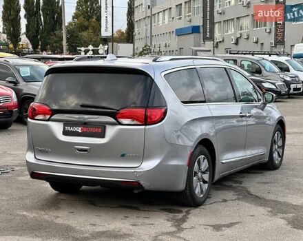 Серый Крайслер Пасифик, объемом двигателя 3.61 л и пробегом 156 тыс. км за 22990 $, фото 15 на Automoto.ua