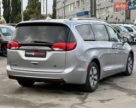 Серый Крайслер Пасифик, объемом двигателя 3.61 л и пробегом 156 тыс. км за 22990 $, фото 14 на Automoto.ua