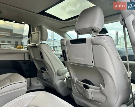 Серый Крайслер Пасифик, объемом двигателя 3.61 л и пробегом 156 тыс. км за 22990 $, фото 51 на Automoto.ua