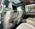 Крайслер Пасифик 2017 в Киеве на Automoto.ua Серый Крайслер Пасифик, объемом двигателя 3.61 л и пробегом 156 тыс. км за 23990 $, фото 41 на Automoto.ua