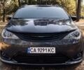 Серый Крайслер Пасифик, объемом двигателя 3.6 л и пробегом 177 тыс. км за 28000 $, фото 2 на Automoto.ua