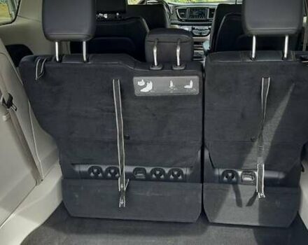 Серый Крайслер Пасифик, объемом двигателя 3.61 л и пробегом 90 тыс. км за 18800 $, фото 17 на Automoto.ua