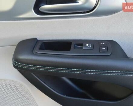 Серый Крайслер Пасифик, объемом двигателя 3.6 л и пробегом 43 тыс. км за 28500 $, фото 41 на Automoto.ua