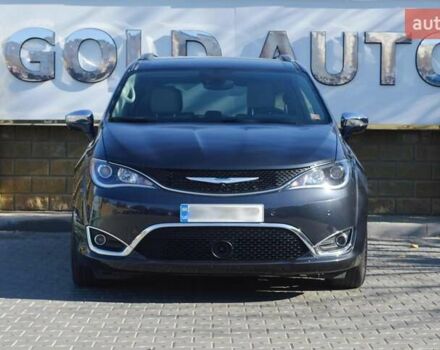 Серый Крайслер Пасифик, объемом двигателя 3.6 л и пробегом 43 тыс. км за 28500 $, фото 2 на Automoto.ua