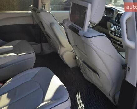 Серый Крайслер Пасифик, объемом двигателя 3.6 л и пробегом 43 тыс. км за 28500 $, фото 44 на Automoto.ua