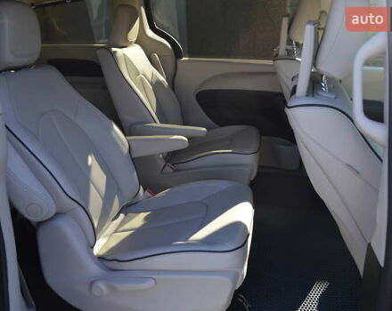 Серый Крайслер Пасифик, объемом двигателя 3.6 л и пробегом 43 тыс. км за 28500 $, фото 43 на Automoto.ua