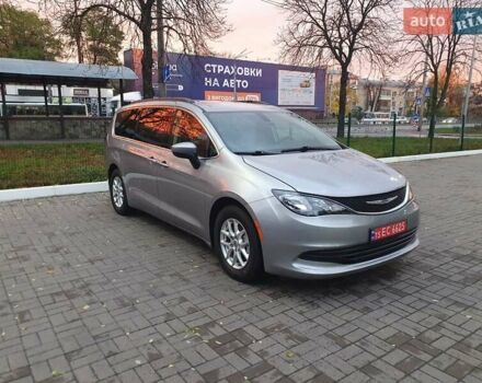 Сірий Крайслер Pacifica, об'ємом двигуна 3.6 л та пробігом 135 тис. км за 17999 $, фото 16 на Automoto.ua