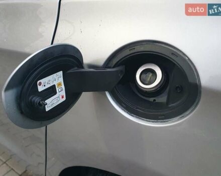 Сірий Крайслер Pacifica, об'ємом двигуна 3.6 л та пробігом 135 тис. км за 17999 $, фото 26 на Automoto.ua