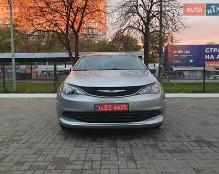 Сірий Крайслер Pacifica, об'ємом двигуна 3.6 л та пробігом 135 тис. км за 17999 $, фото 18 на Automoto.ua