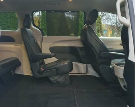 Сірий Крайслер Pacifica, об'ємом двигуна 3.6 л та пробігом 135 тис. км за 17999 $, фото 45 на Automoto.ua