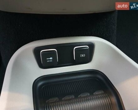 Сірий Крайслер Pacifica, об'ємом двигуна 3.6 л та пробігом 135 тис. км за 17999 $, фото 57 на Automoto.ua