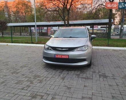 Сірий Крайслер Pacifica, об'ємом двигуна 3.6 л та пробігом 135 тис. км за 17999 $, фото 20 на Automoto.ua