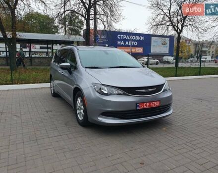 Серый Крайслер Пасифик, объемом двигателя 3.6 л и пробегом 85 тыс. км за 18999 $, фото 18 на Automoto.ua