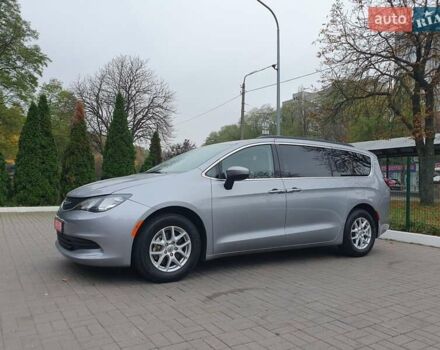 Серый Крайслер Пасифик, объемом двигателя 3.6 л и пробегом 85 тыс. км за 18999 $, фото 24 на Automoto.ua