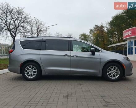 Серый Крайслер Пасифик, объемом двигателя 3.6 л и пробегом 85 тыс. км за 18999 $, фото 13 на Automoto.ua