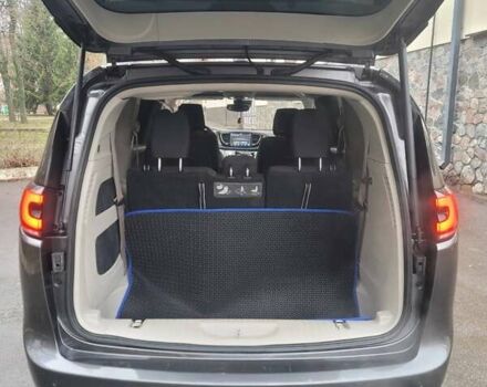 Сірий Крайслер Pacifica, об'ємом двигуна 3.6 л та пробігом 60 тис. км за 31000 $, фото 13 на Automoto.ua