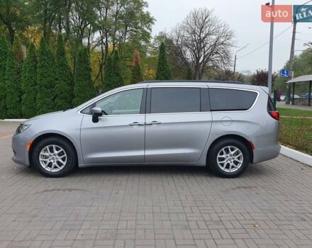 Серый Крайслер Пасифик, объемом двигателя 3.6 л и пробегом 85 тыс. км за 18999 $, фото 1 на Automoto.ua