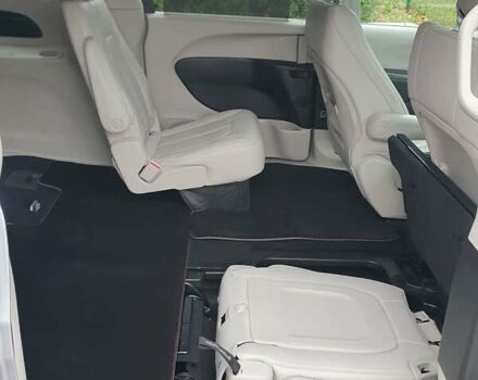 Серый Крайслер Пасифик, объемом двигателя 3.6 л и пробегом 85 тыс. км за 18999 $, фото 45 на Automoto.ua