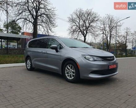 Серый Крайслер Пасифик, объемом двигателя 3.6 л и пробегом 85 тыс. км за 18999 $, фото 16 на Automoto.ua