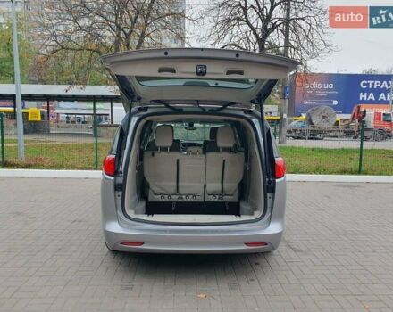 Серый Крайслер Пасифик, объемом двигателя 3.6 л и пробегом 85 тыс. км за 18999 $, фото 50 на Automoto.ua