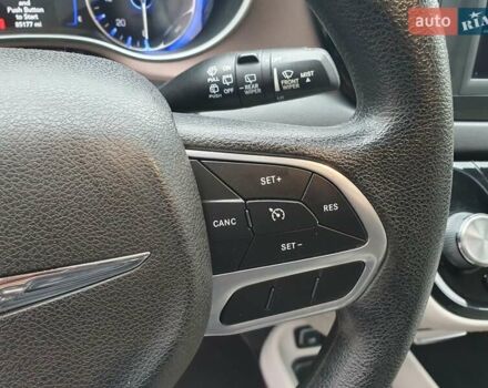 Серый Крайслер Пасифик, объемом двигателя 3.6 л и пробегом 85 тыс. км за 18999 $, фото 64 на Automoto.ua