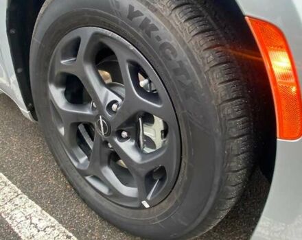 Серый Крайслер Пасифик, объемом двигателя 3.61 л и пробегом 133 тыс. км за 40800 $, фото 3 на Automoto.ua