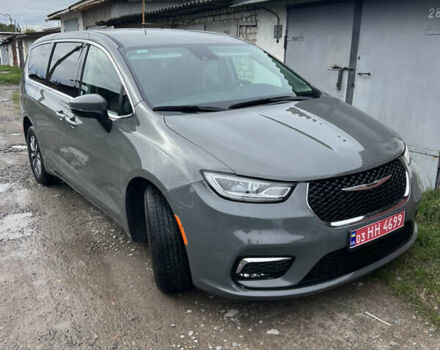 Сірий Крайслер Pacifica, об'ємом двигуна 3.6 л та пробігом 14 тис. км за 39900 $, фото 6 на Automoto.ua